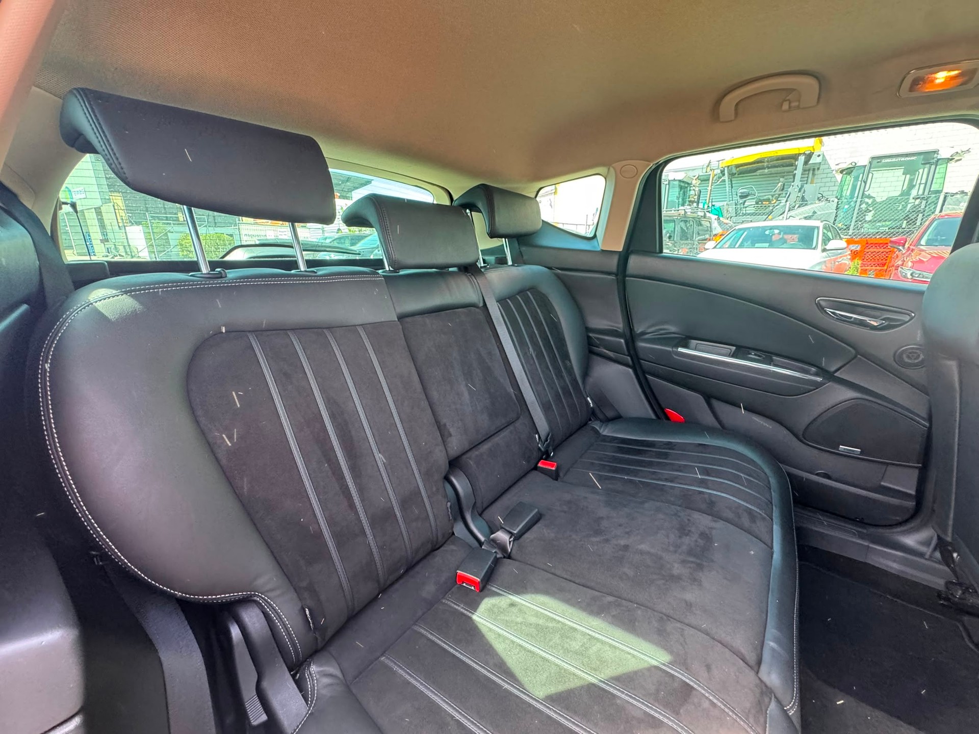 LANCIA Delta 1.8 Turbo-Jet Sportronic-image-9