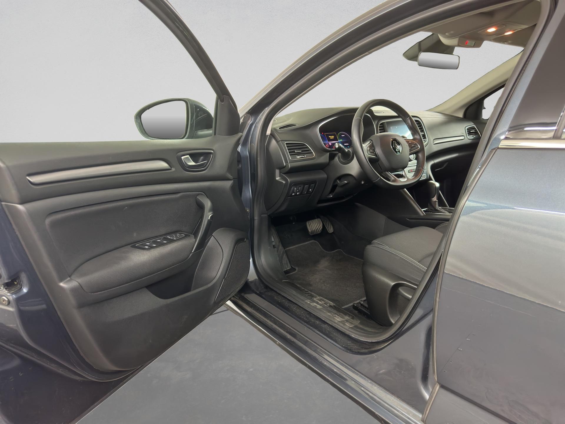RENAULT Mégane Berline 1.6 E-Tech Intens-image-22