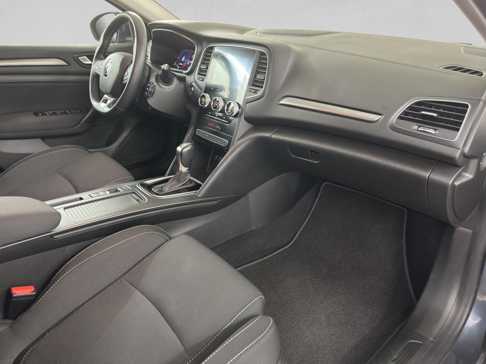RENAULT Mégane Berline 1.6 E-Tech Intens-image-12