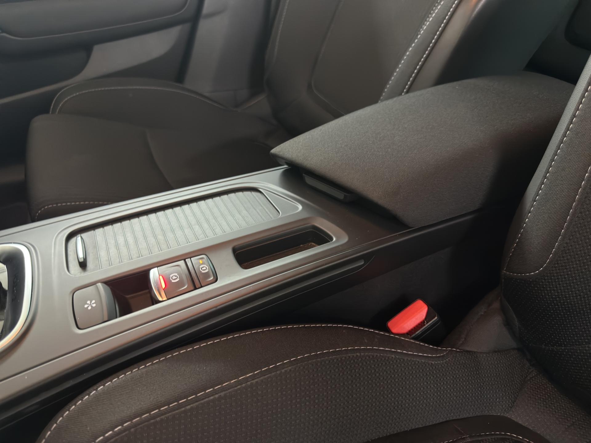 RENAULT Mégane Berline 1.6 E-Tech Intens-image-21