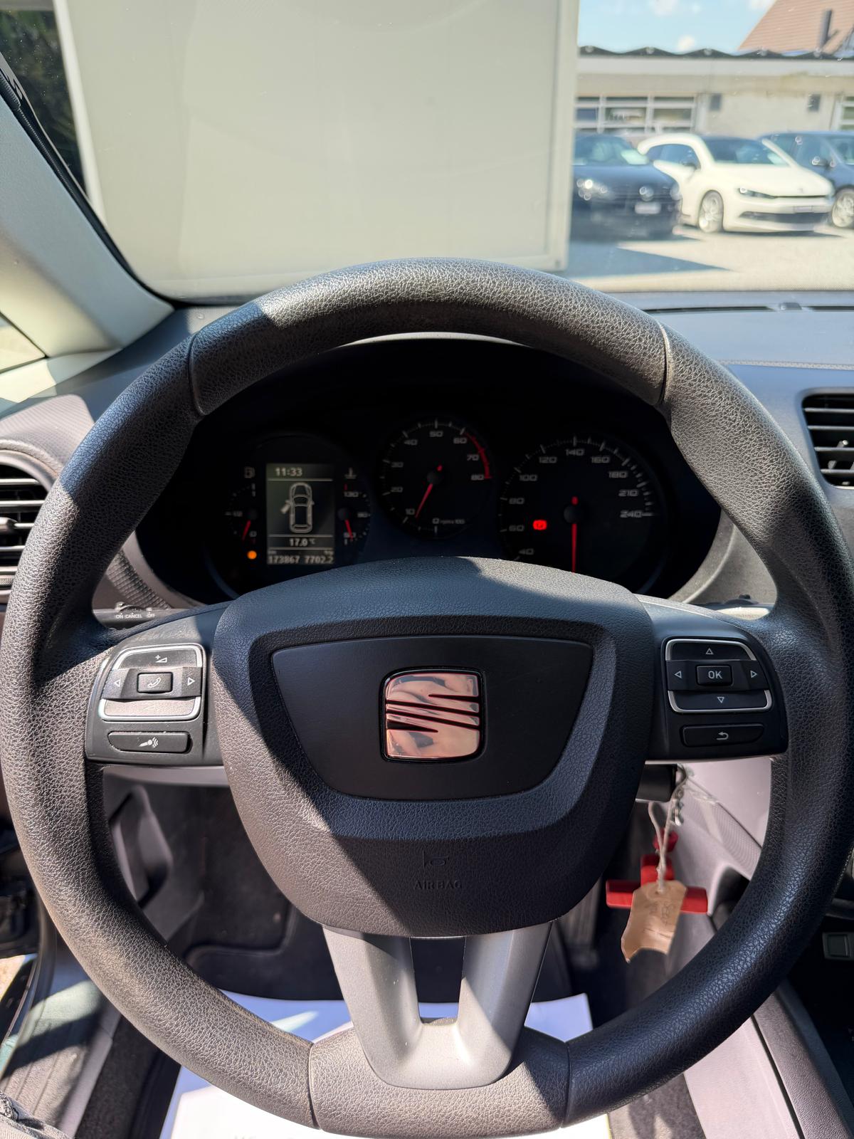 SEAT Leon 1.2 TSI COPA Reference-image-10