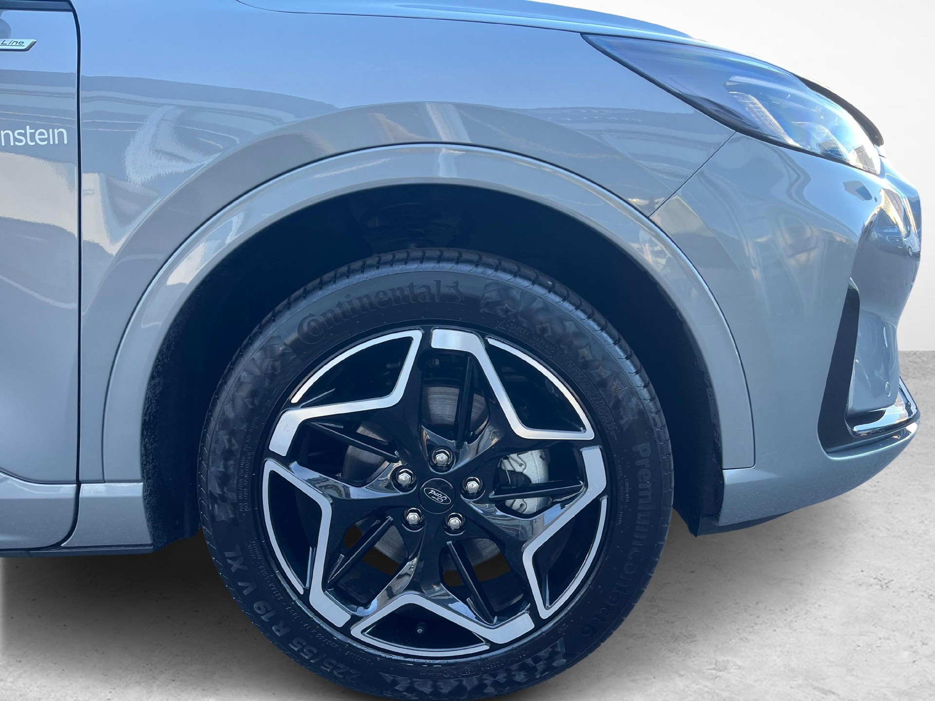 FORD Kuga 2.5 Hybrid ST-Line 4x4-image-12