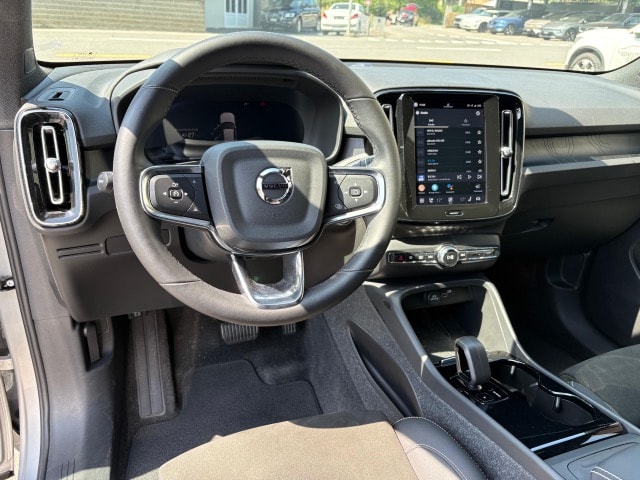 VOLVO XC40 P6 Plus-image-4