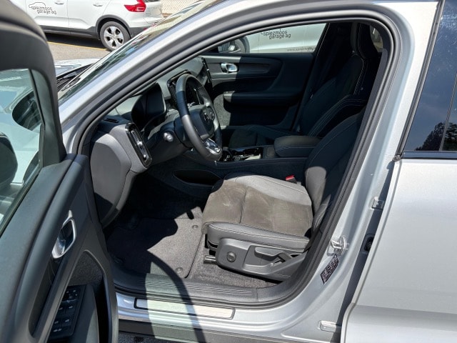 VOLVO XC40 P6 Plus-image-6