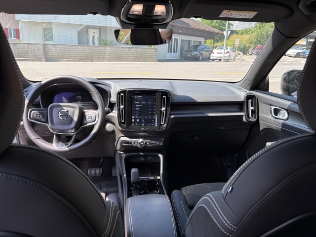 VOLVO XC40 P6 Plus-image-10
