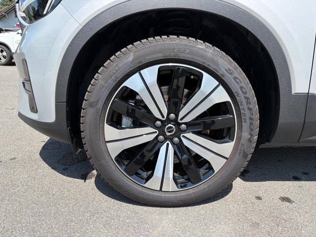 VOLVO XC40 P6 Plus-image-5