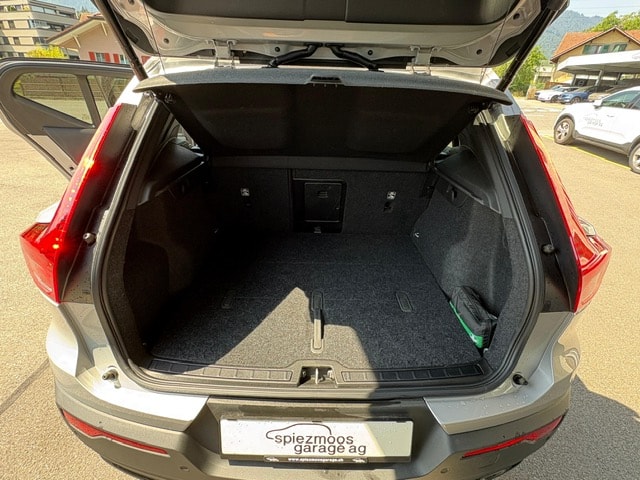 VOLVO XC40 P6 Plus-image-14