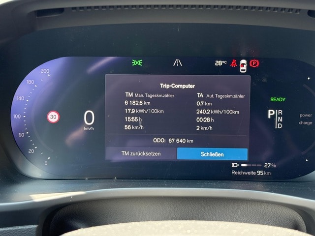 VOLVO XC40 P6 Plus-image-7