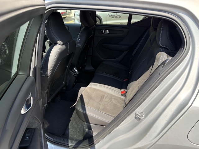VOLVO XC40 P6 Plus-image-12