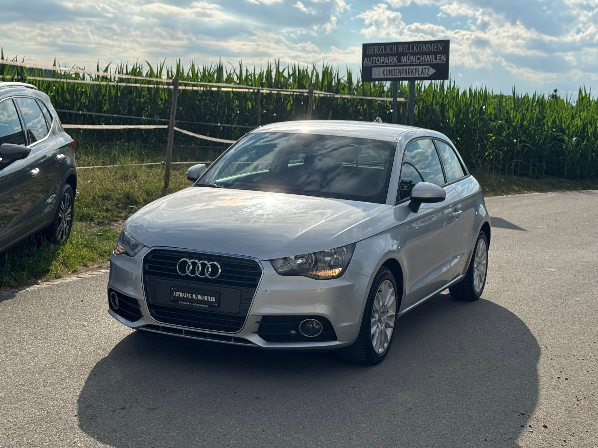 AUDI A1 1.4 TFSI Attraction S-tronic-image-0