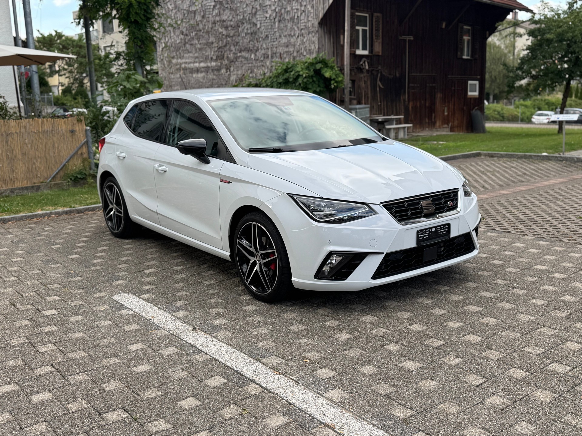 SEAT Ibiza 1.0 EcoTSI DSG FR-image-2