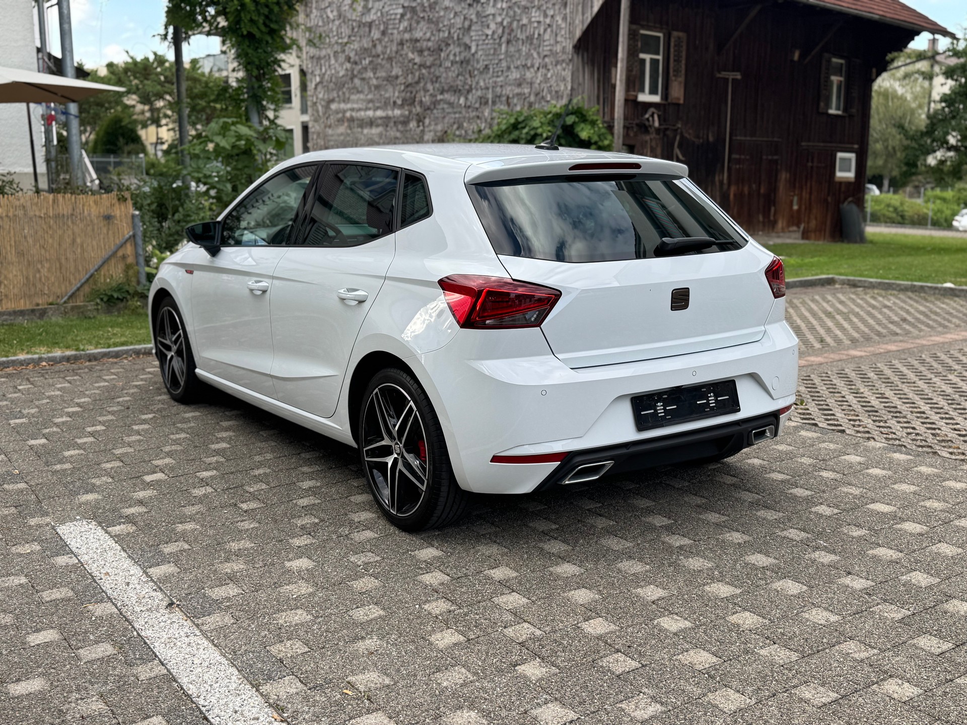 SEAT Ibiza 1.0 EcoTSI DSG FR-image-6