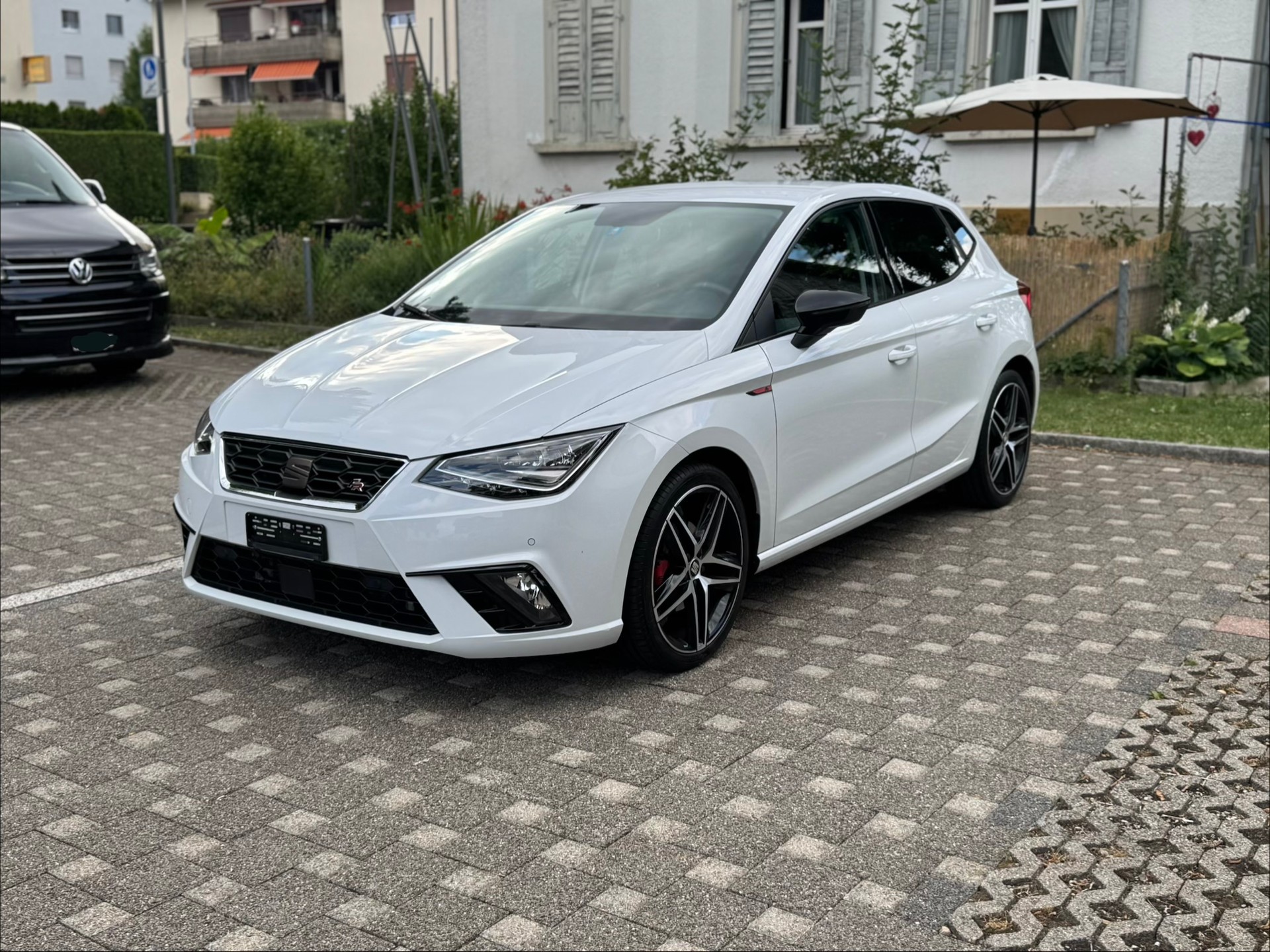 SEAT Ibiza 1.0 EcoTSI DSG FR-image-0