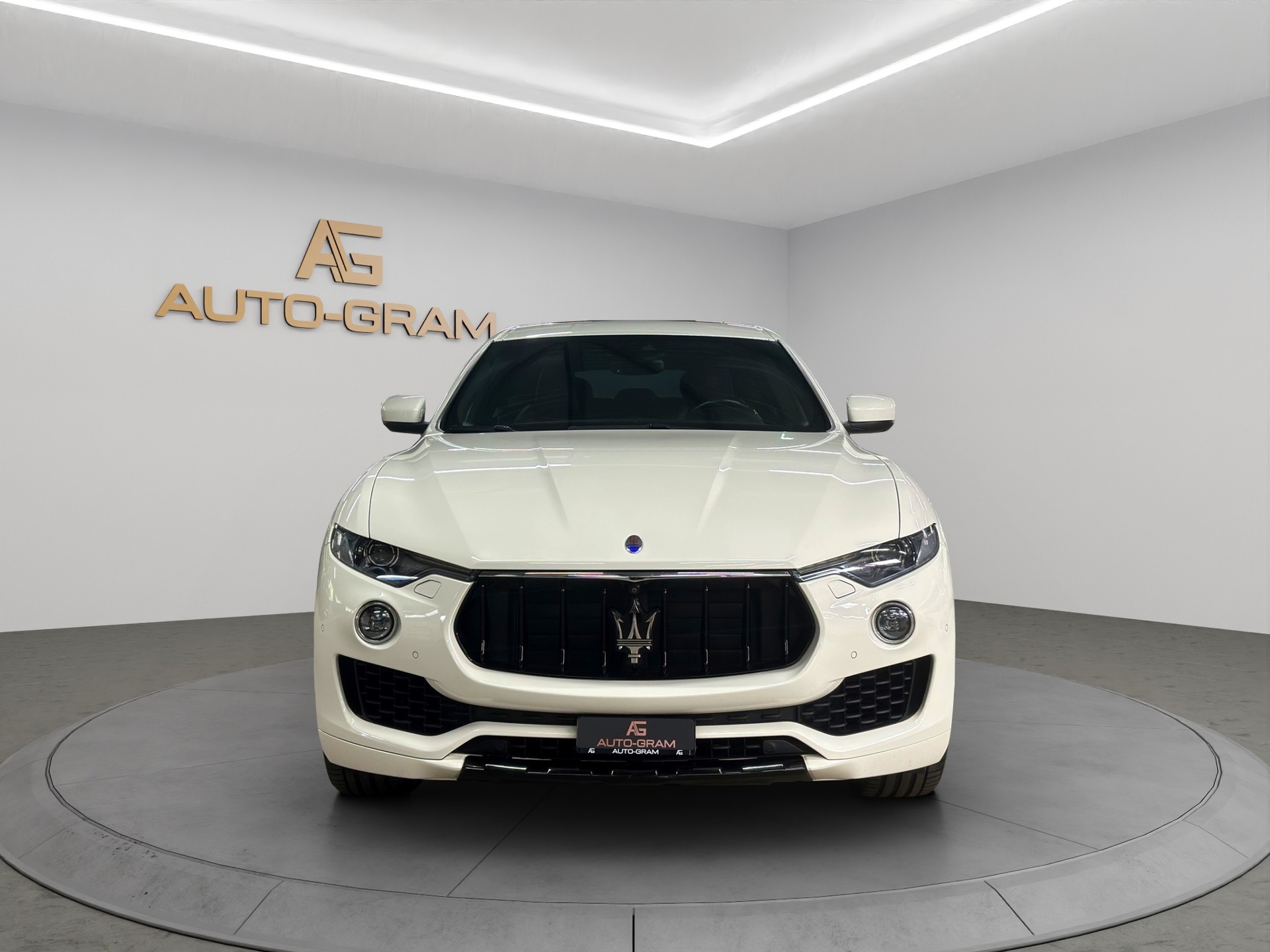 MASERATI Levante S 3.0 V6 Automatica-image-1