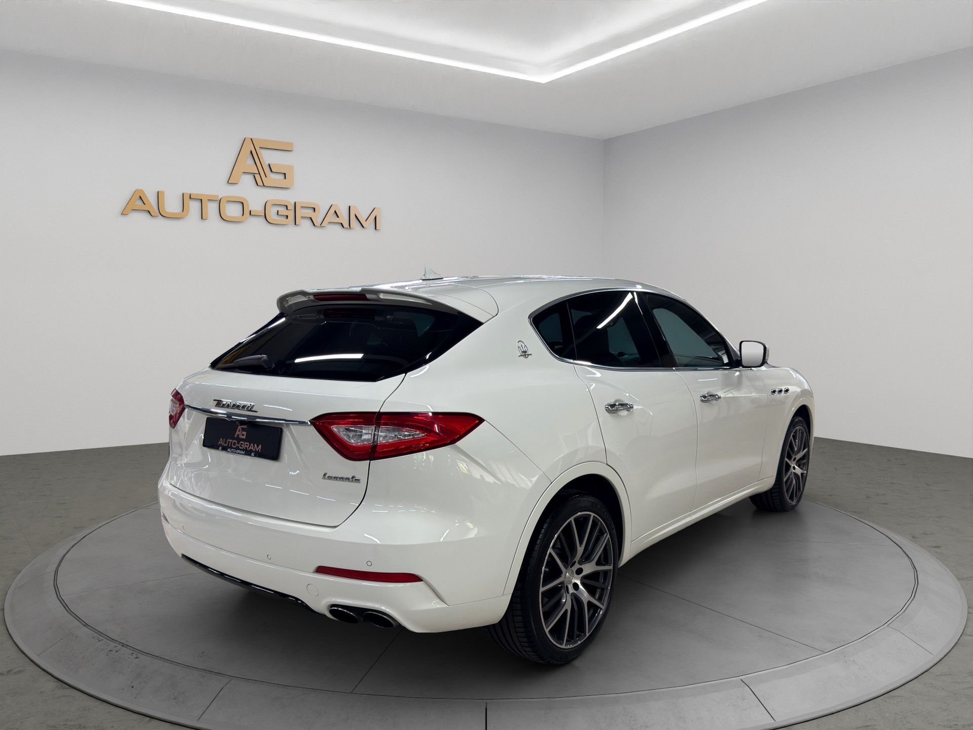 MASERATI Levante S 3.0 V6 Automatica-image-5