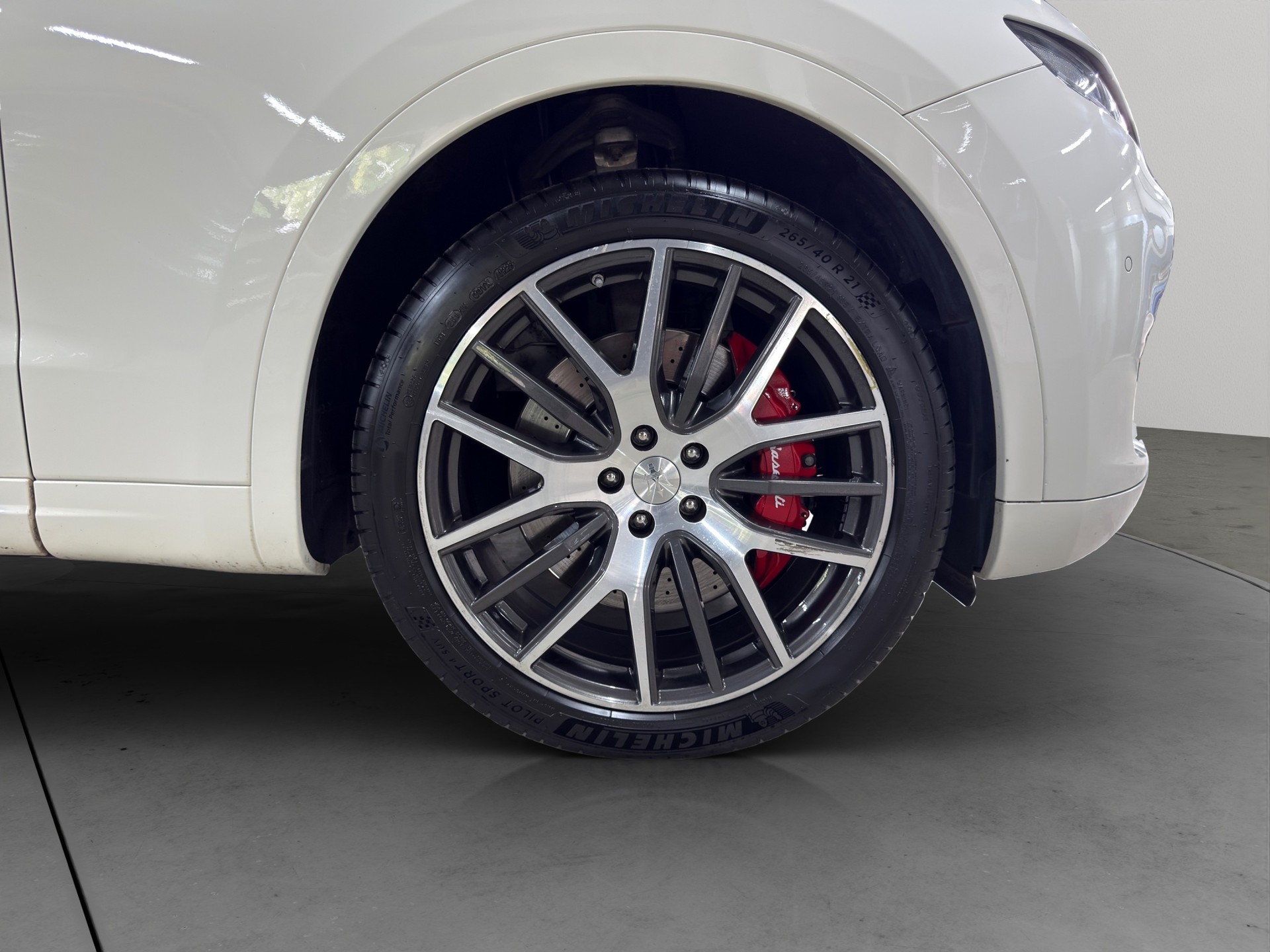 MASERATI Levante S 3.0 V6 Automatica-image-8