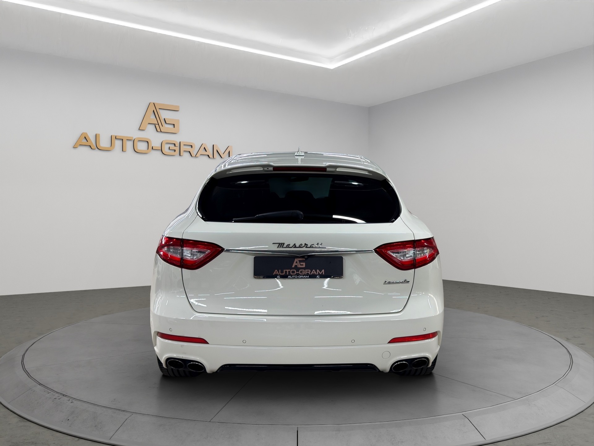 MASERATI Levante S 3.0 V6 Automatica-image-4