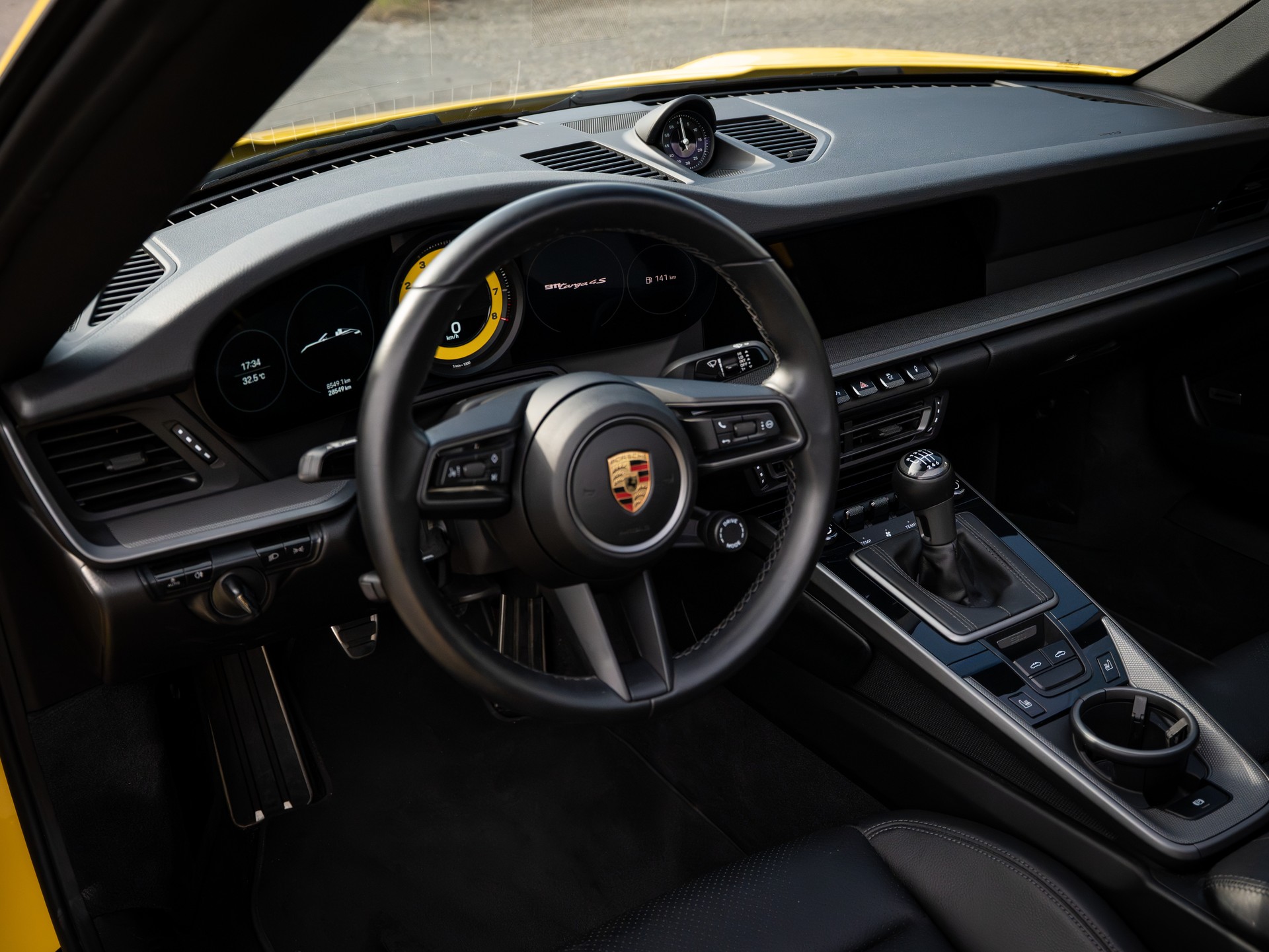 PORSCHE 3.0 Targa 4S-image-5