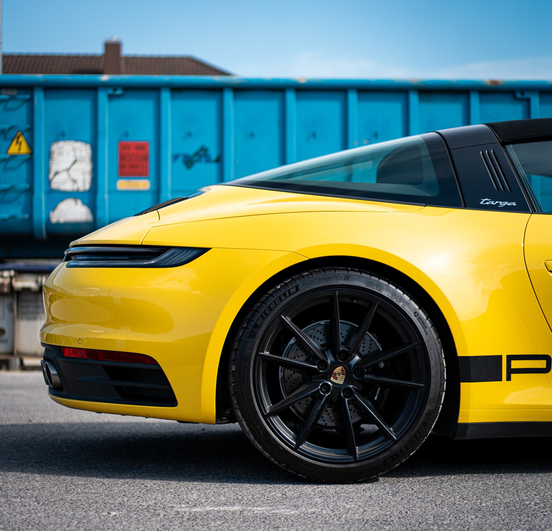 PORSCHE 3.0 Targa 4S-image-3