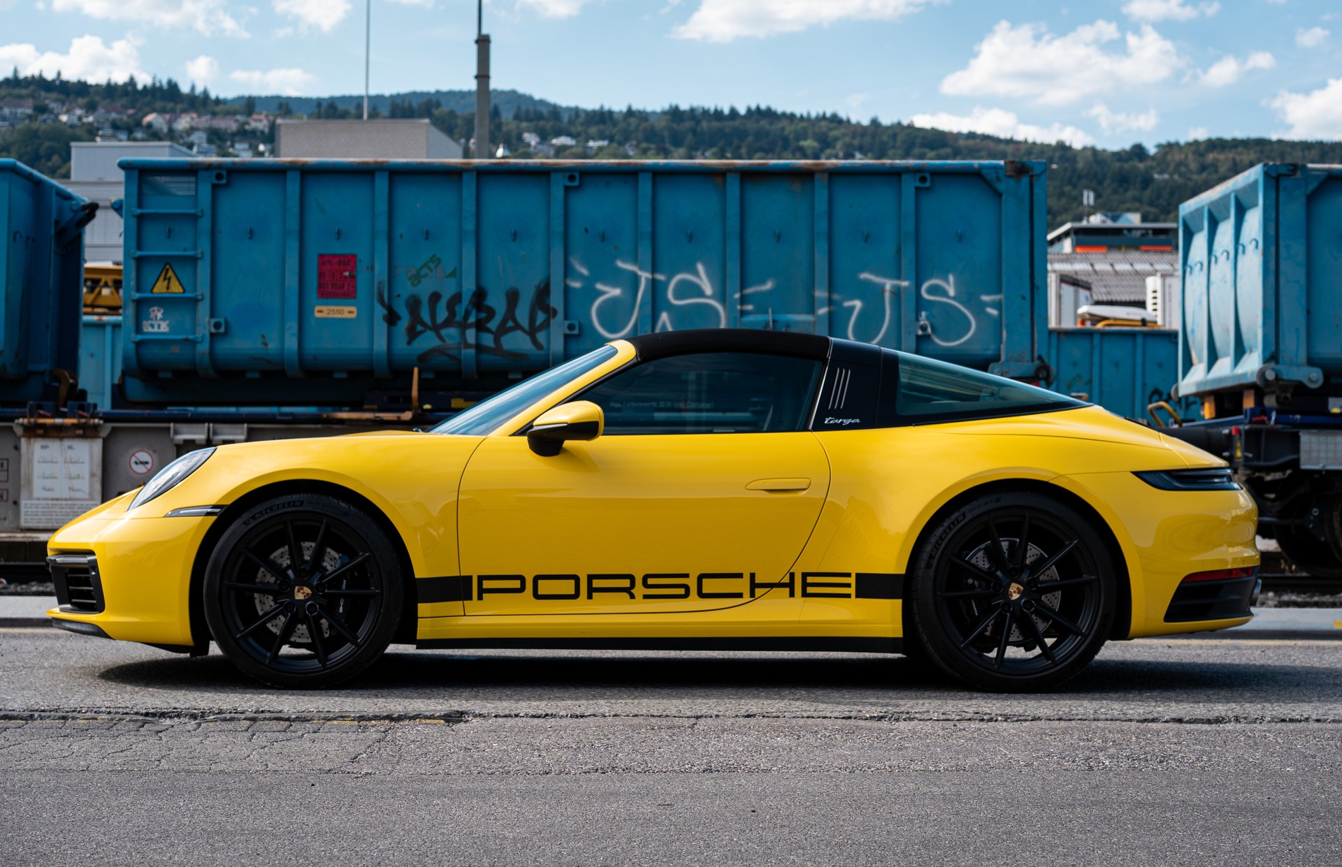 PORSCHE 3.0 Targa 4S-image-8