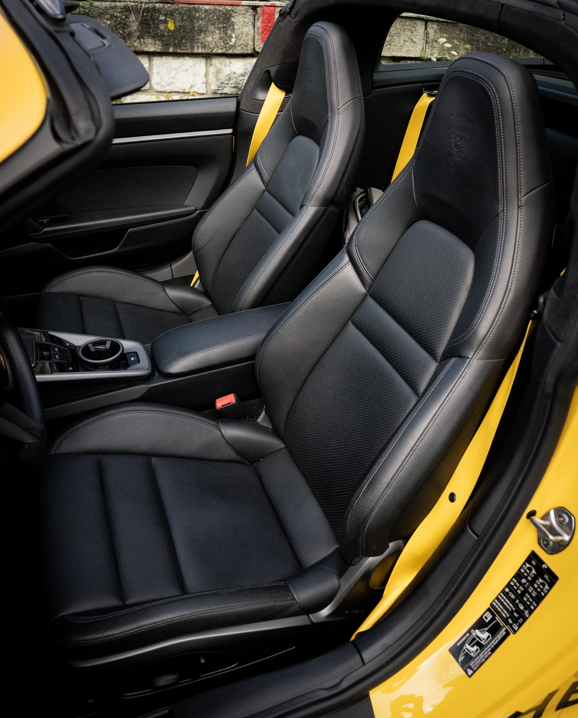 PORSCHE 3.0 Targa 4S-image-7
