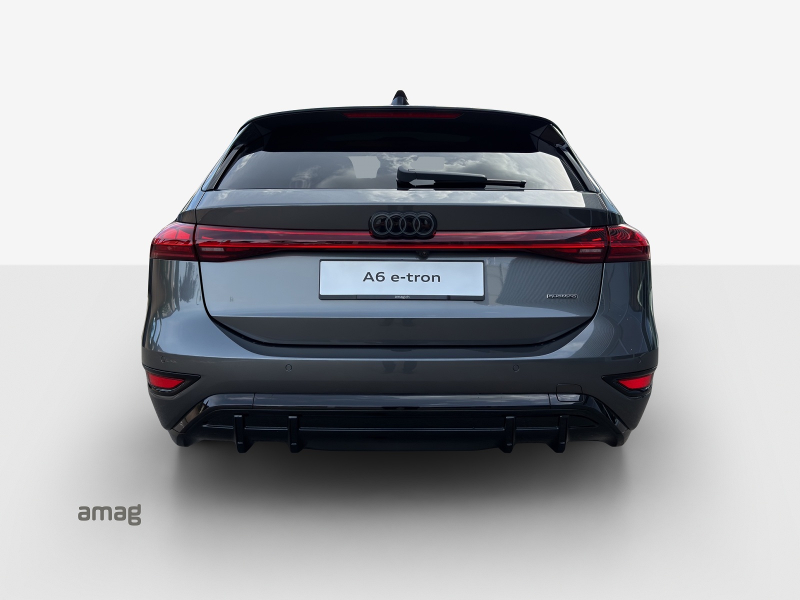 AUDI A6 Avant e-tron quattro-image-3
