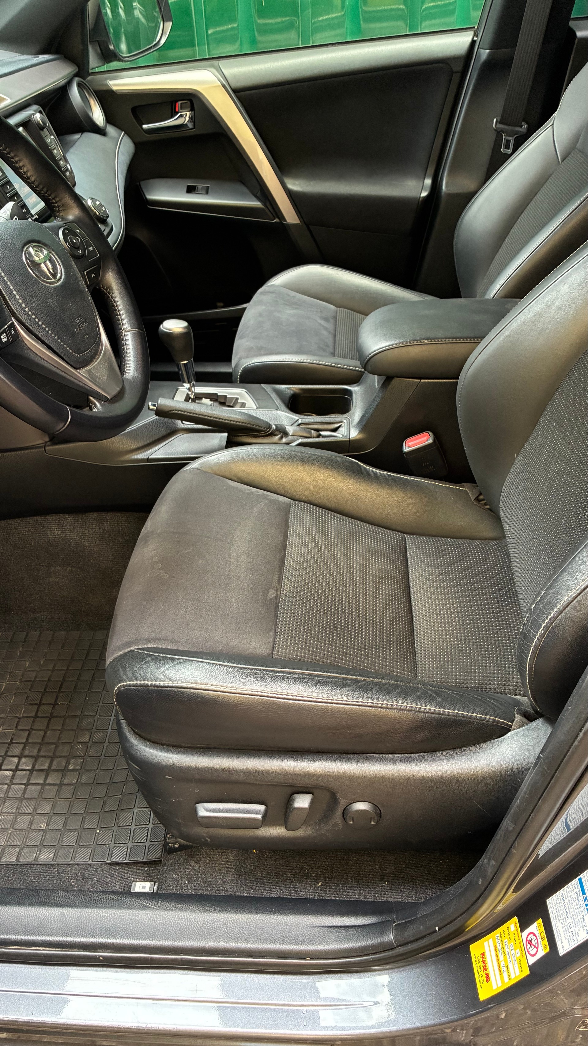 TOYOTA 2.5 HSD Style-image-6