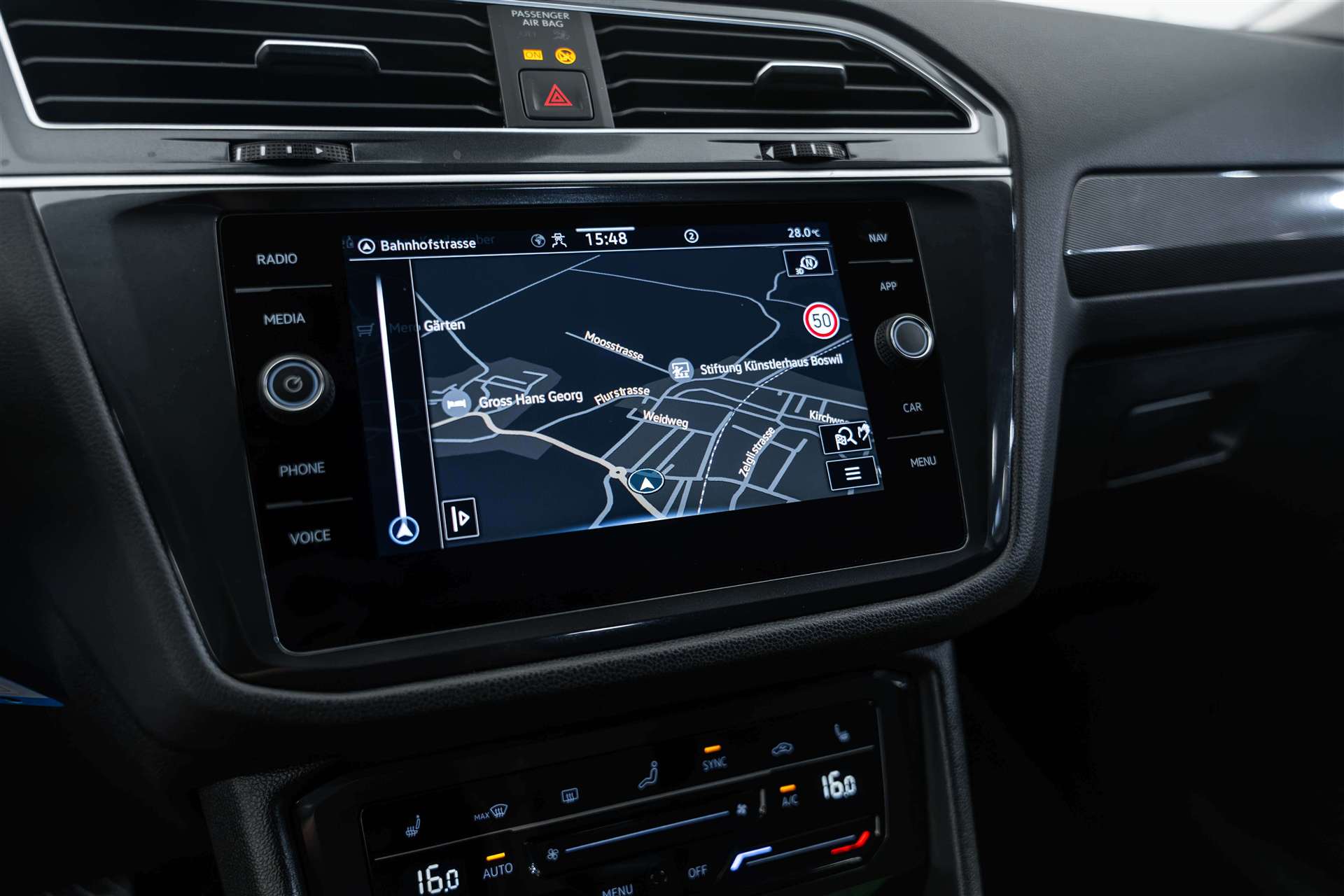 VW Tiguan Allspace 1.5 TSI Life DSG 7-Plätzer-image-23