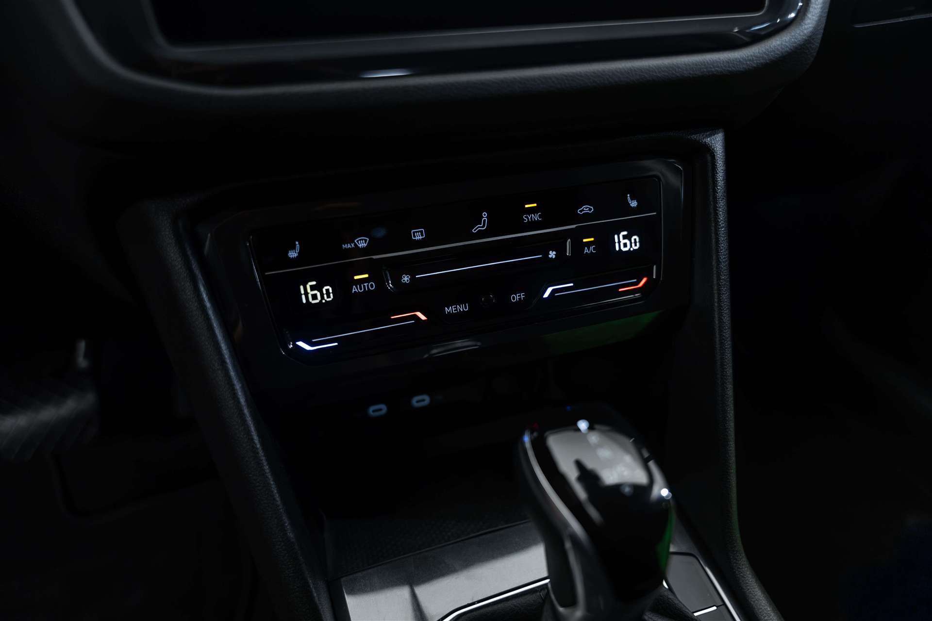 VW Tiguan Allspace 1.5 TSI Life DSG 7-Plätzer-image-25