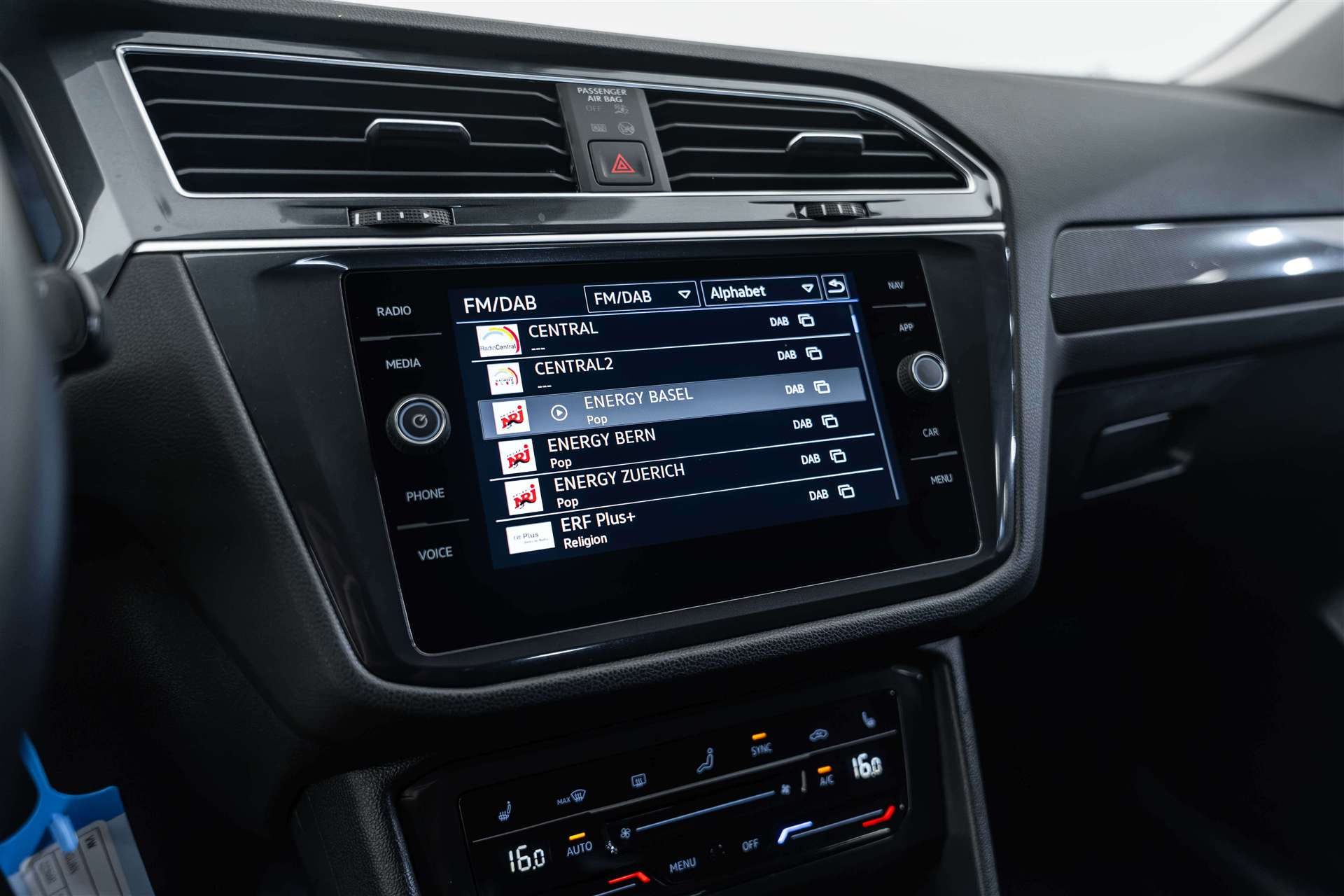 VW Tiguan Allspace 1.5 TSI Life DSG 7-Plätzer-image-19