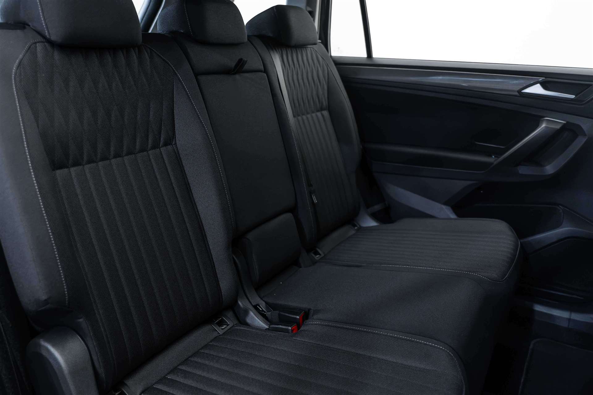 VW Tiguan Allspace 1.5 TSI Life DSG 7-Plätzer-image-14