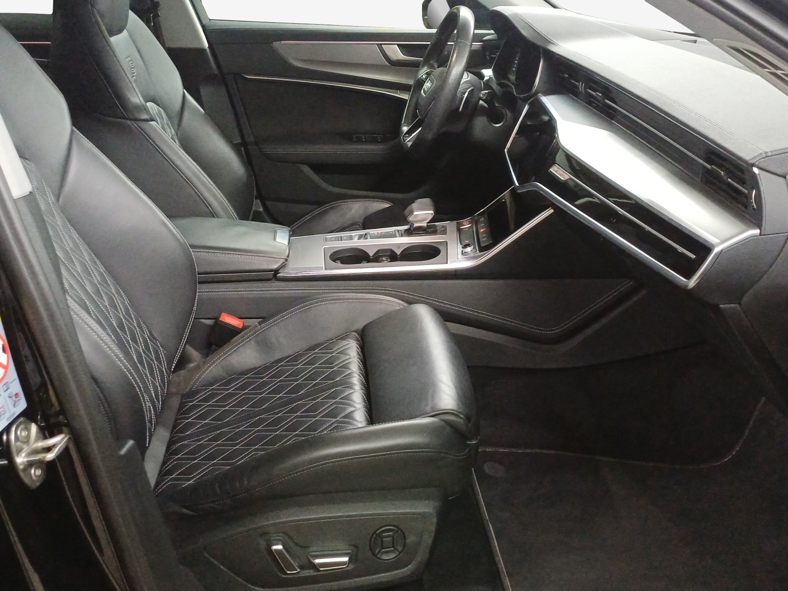 AUDI S6 Avant 3.0 TDI quattro tiptronic-image-13