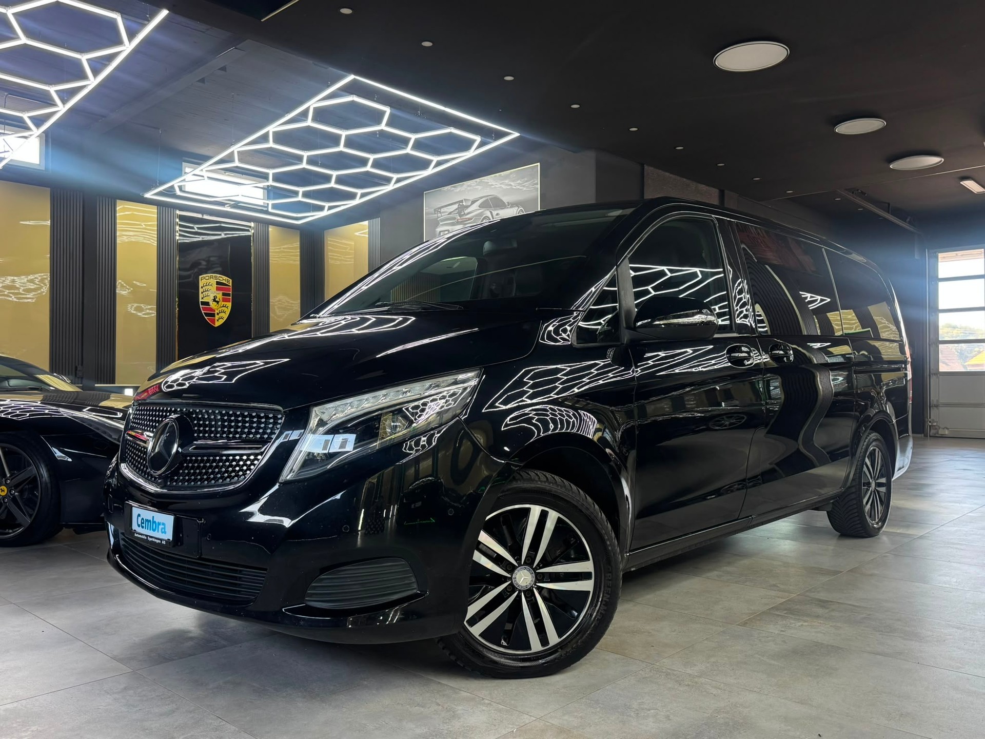 MERCEDES-BENZ V 220 d lang 7G-Tronic