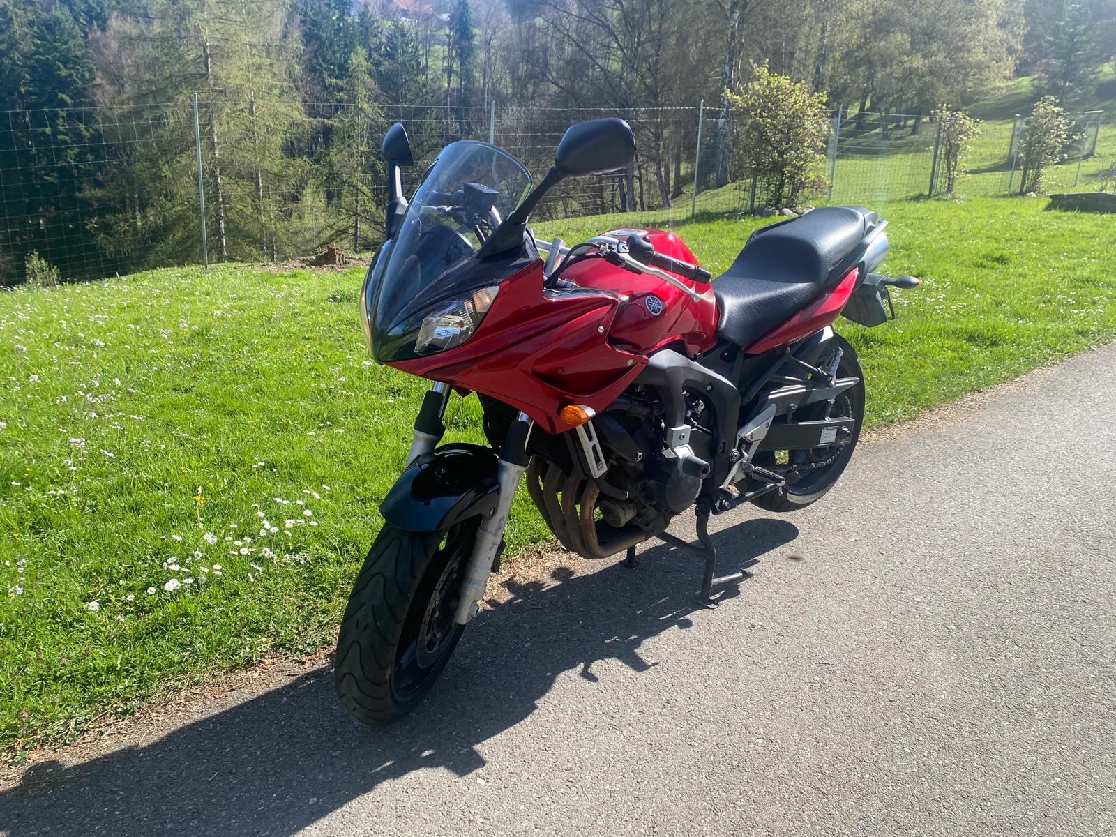 YAMAHA Fazer