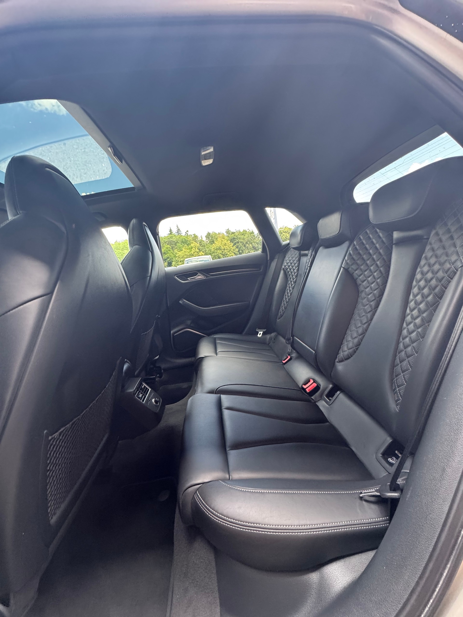 AUDI 2.5 T FSI quattro S-Tronic-image-8