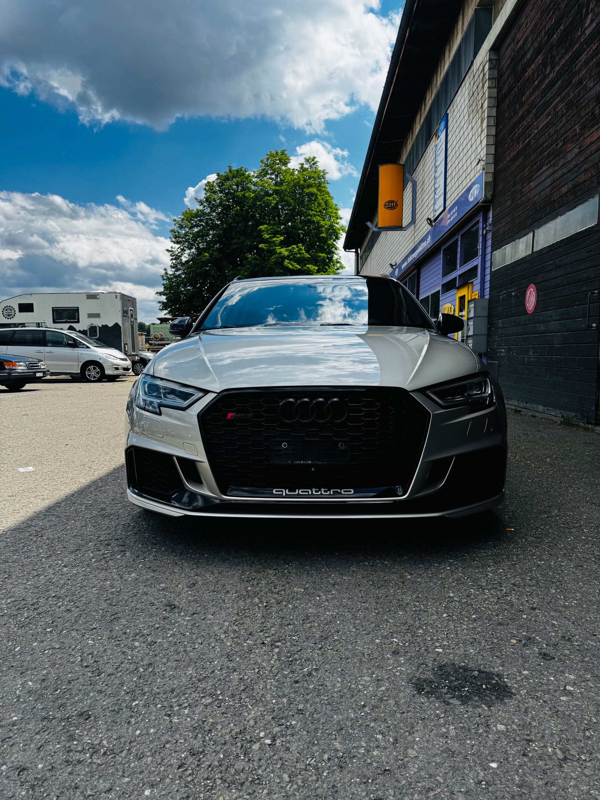 AUDI 2.5 T FSI quattro S-Tronic-image-1