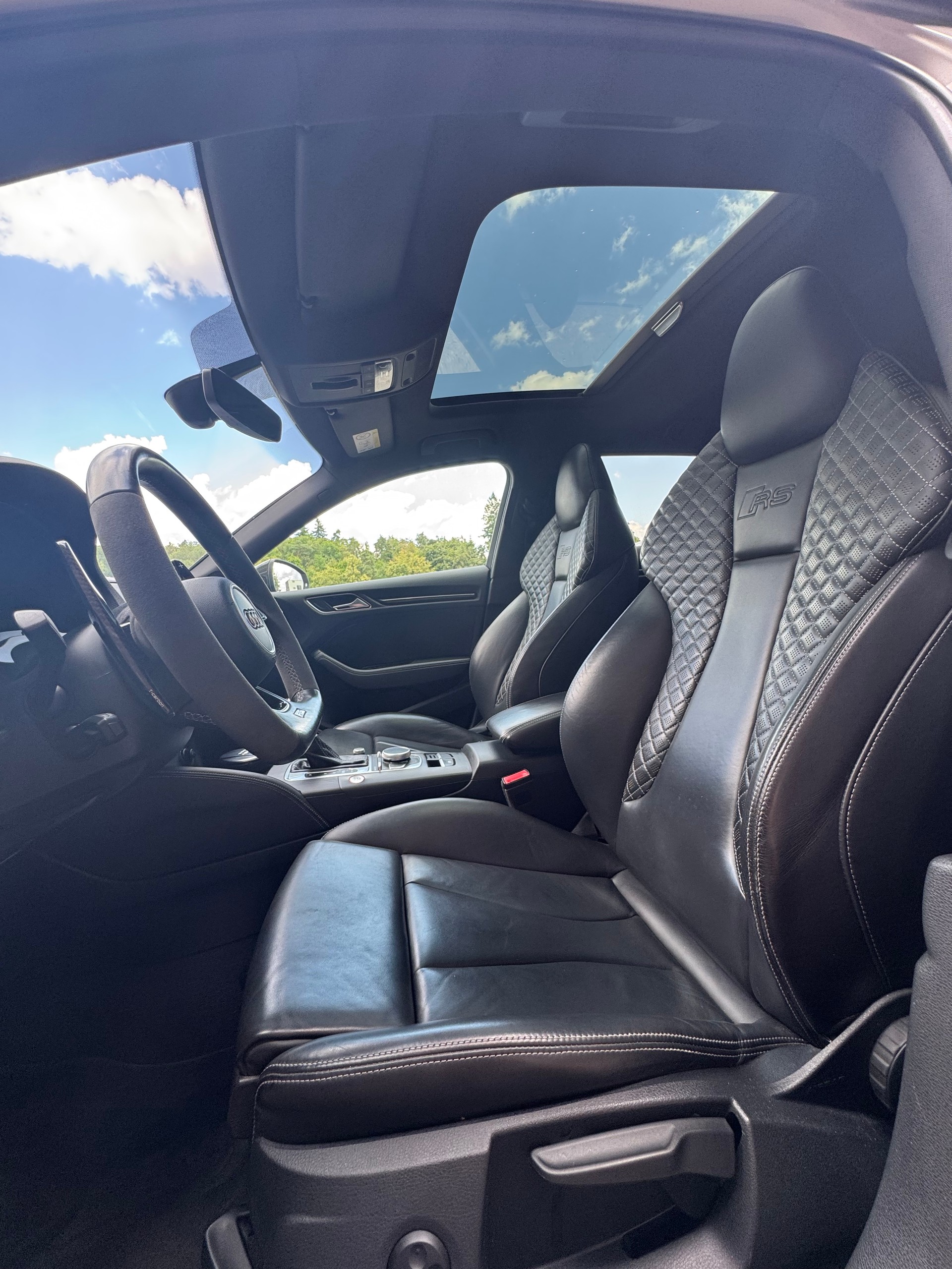 AUDI 2.5 T FSI quattro S-Tronic-image-7