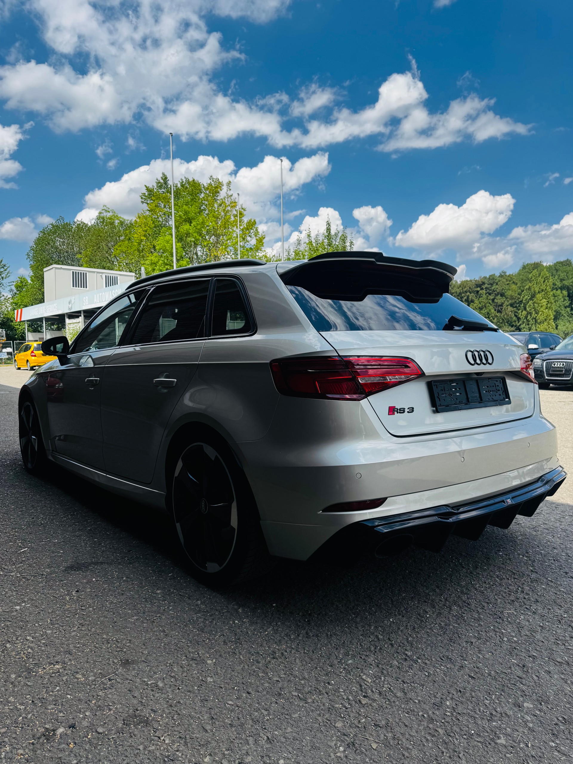 AUDI 2.5 T FSI quattro S-Tronic-image-4