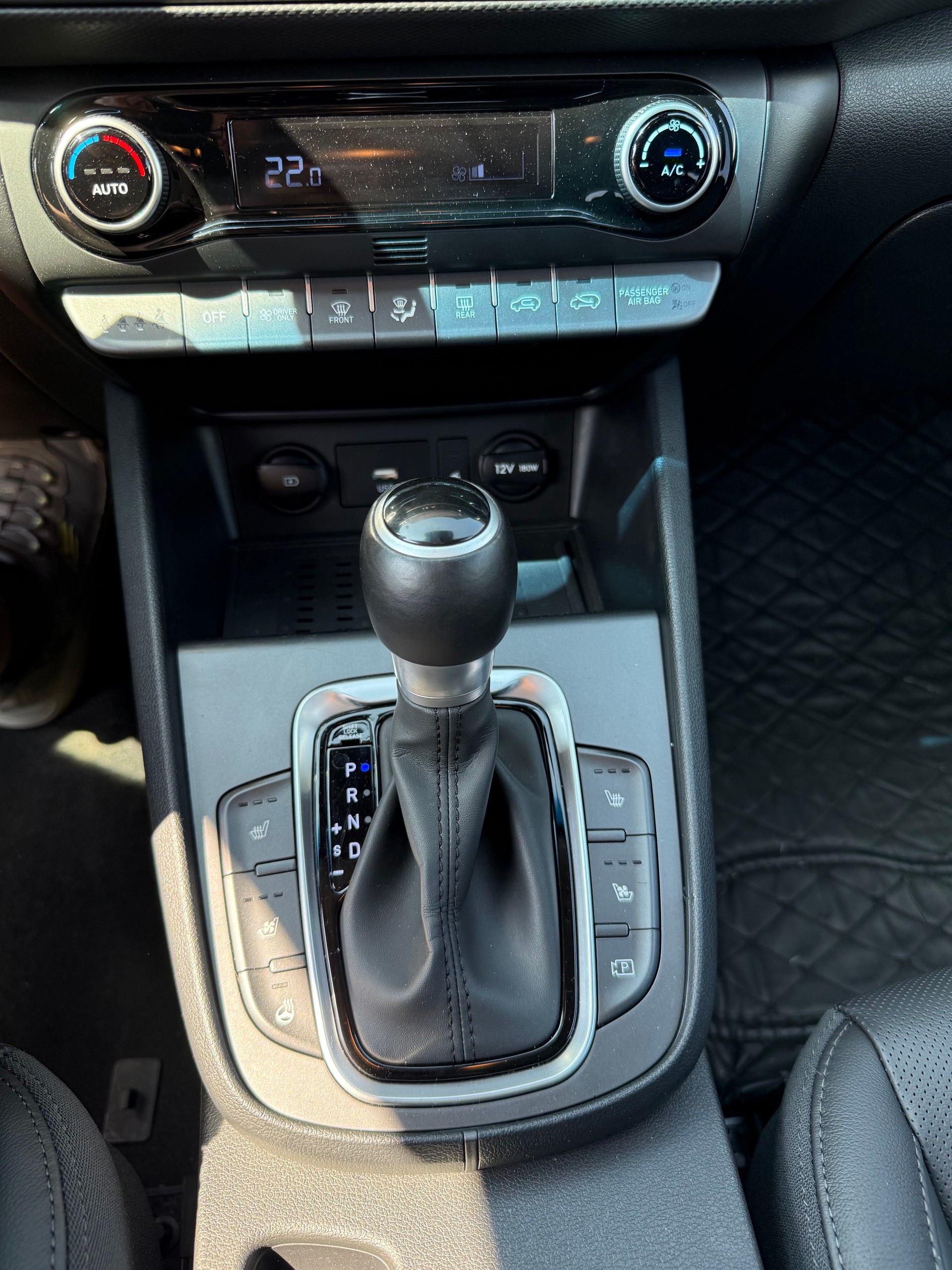 HYUNDAI Kona 1.6 GDi HEV Vertex DCT-image-10