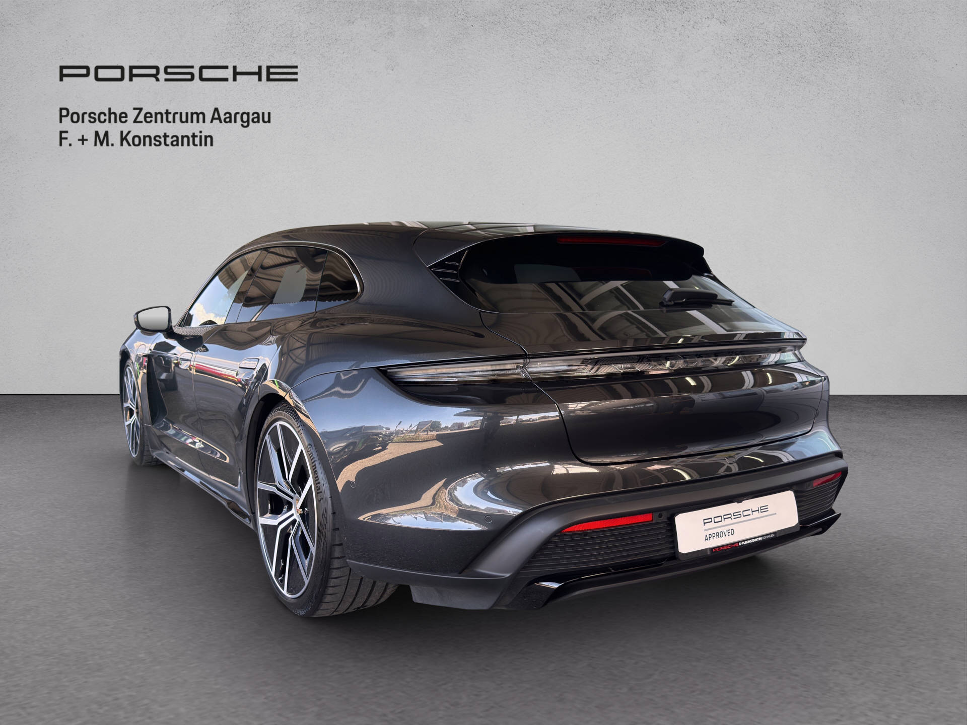 PORSCHE Taycan Sport Turismo GTS-image-3