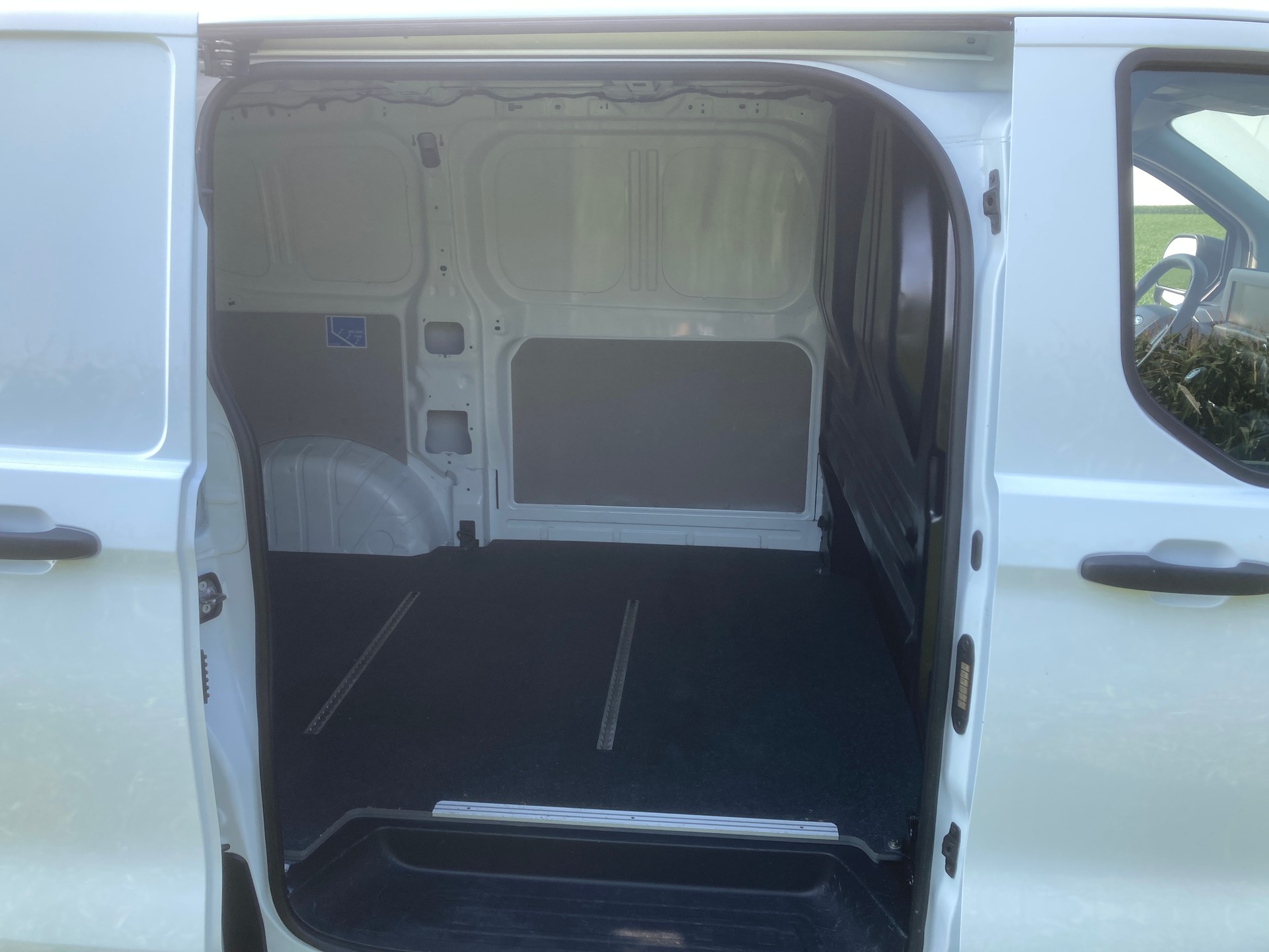 FORD Transit Custom Van 300 L1H1 Trend-image-6