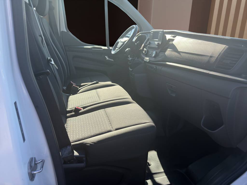 FORD Transit Custom 320 L1H1 Trend-image-6