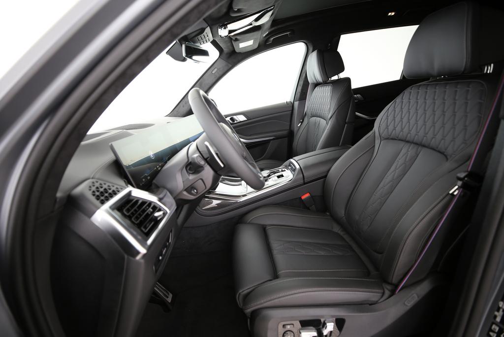 BMW X7 40d xDrive-image-2