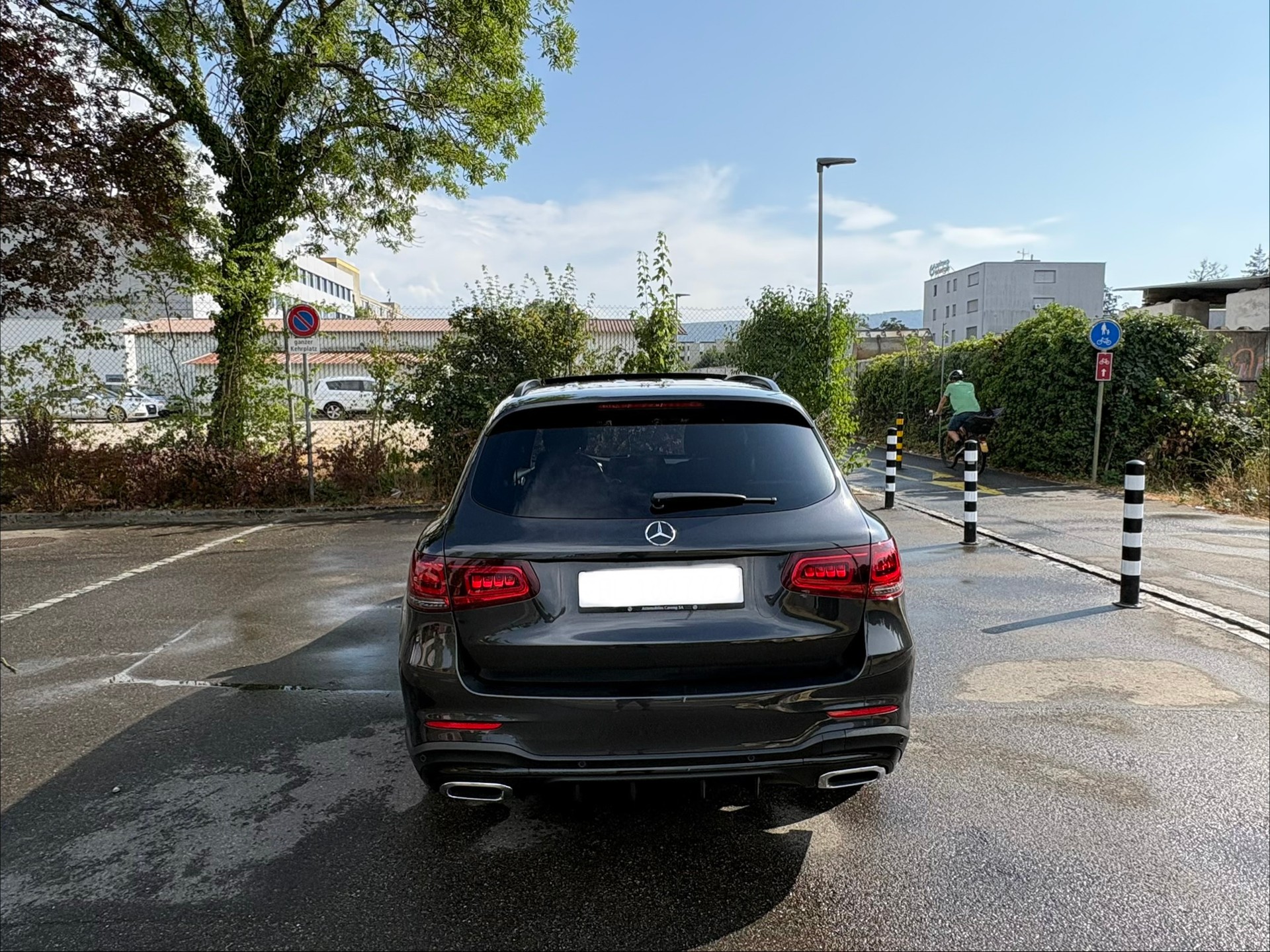 MERCEDES-BENZ GLC 220 d AMG Line 4m-image-3