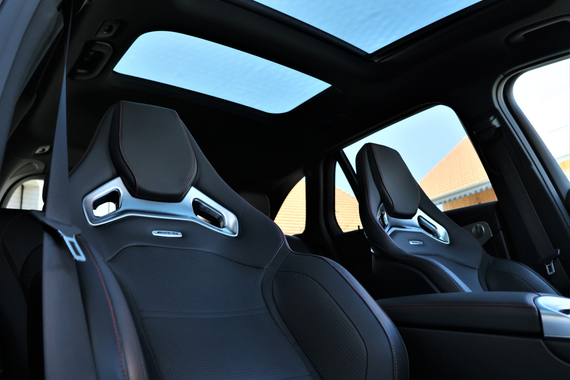 MERCEDES-BENZ GLC 43 AMG 4Matic 9G-Tronic-image-22