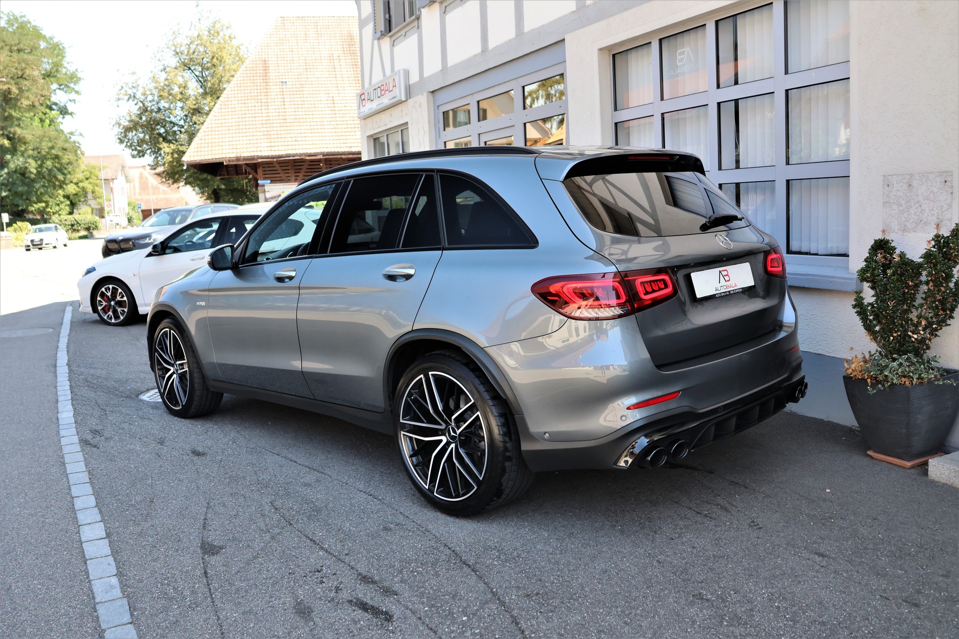 MERCEDES-BENZ GLC 43 AMG 4Matic 9G-Tronic-image-6
