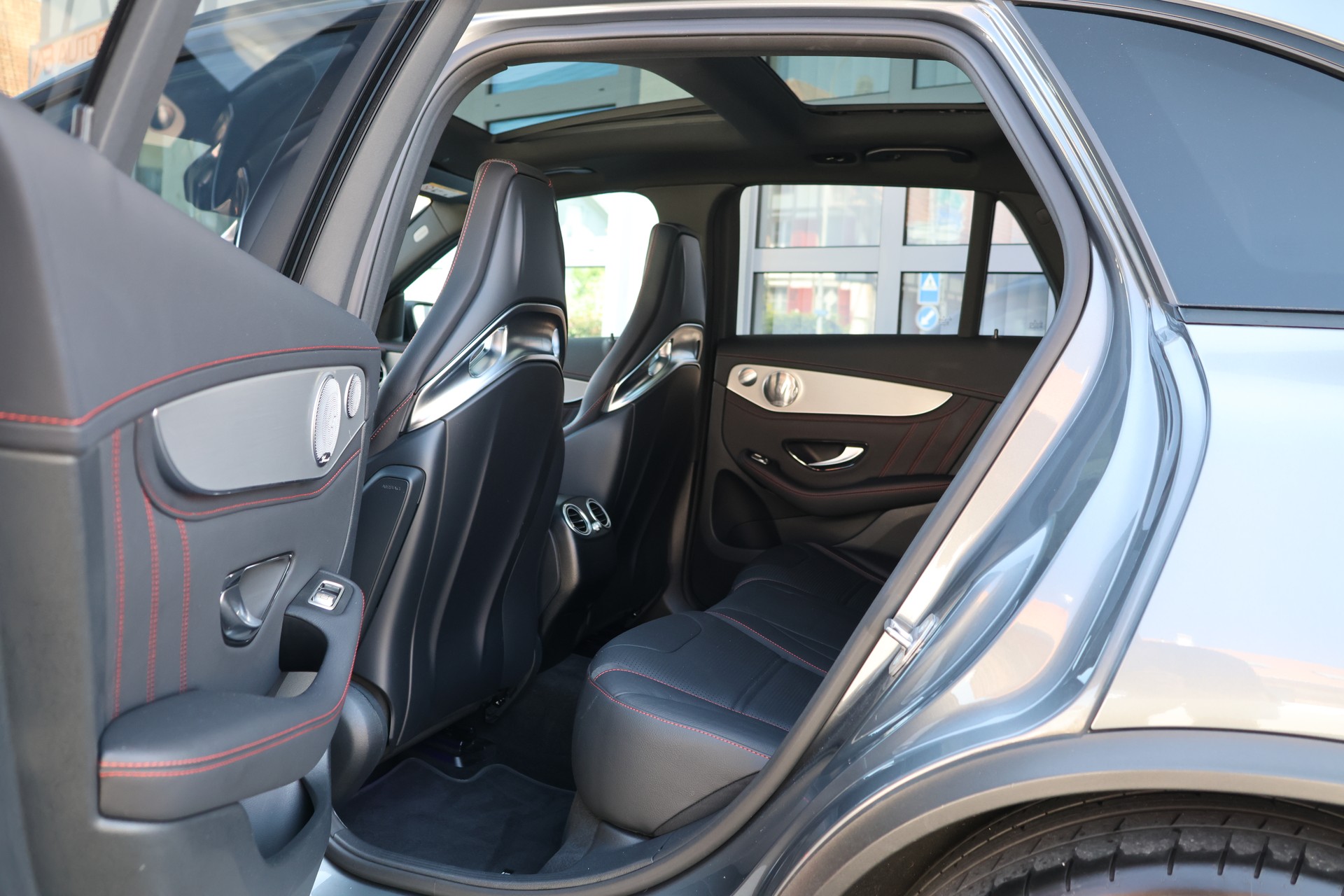 MERCEDES-BENZ GLC 43 AMG 4Matic 9G-Tronic-image-12