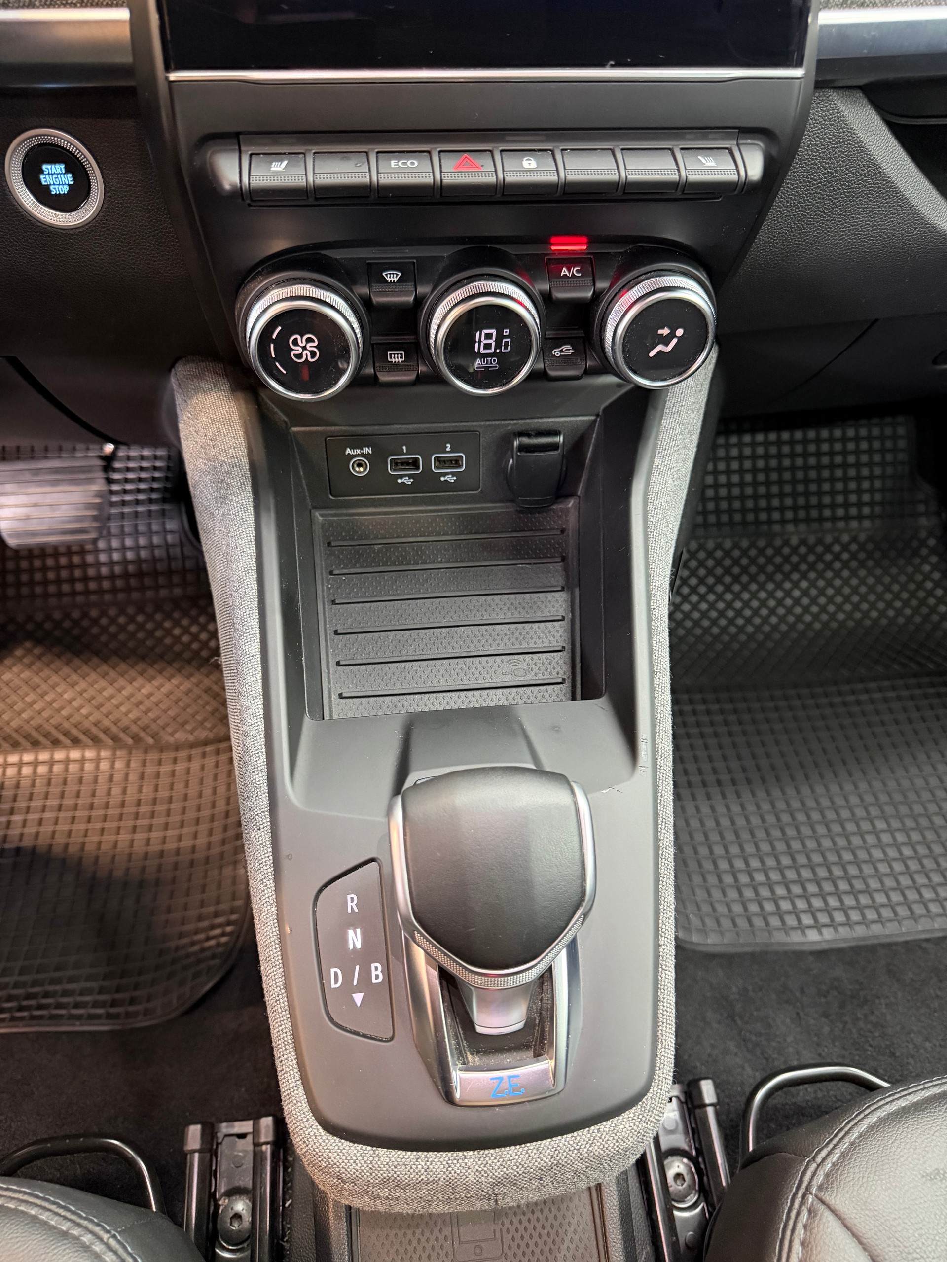 RENAULT Zoe Intens R135 (incl. Batterie)-image-14