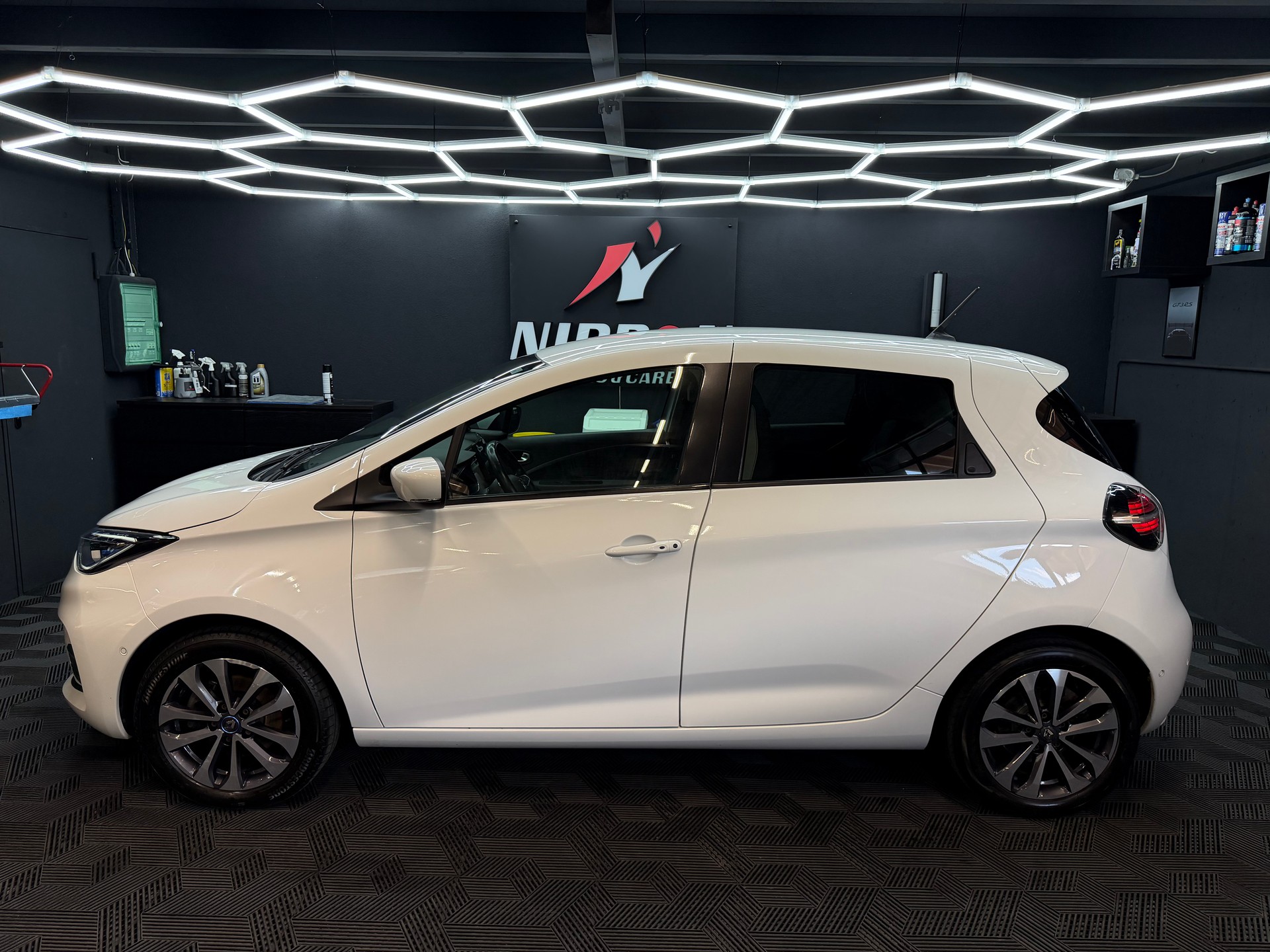 RENAULT Zoe Intens R135 (incl. Batterie)-showroom-element-2