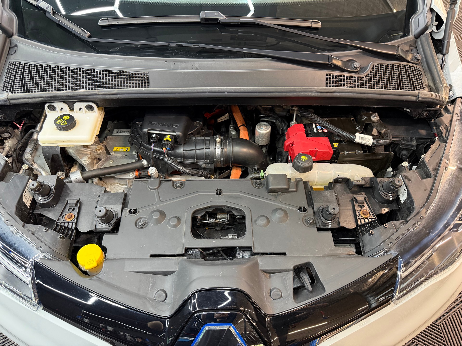 RENAULT Zoe Intens R135 (incl. Batterie)-image-23